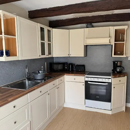 Holiday home Comfortable Countryside Access To Jacuzzi
