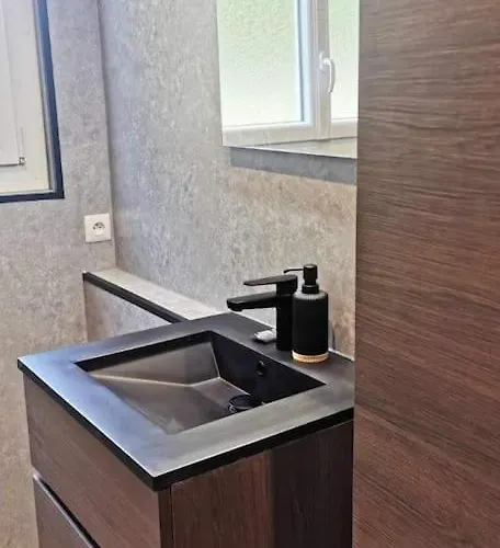 Comfortable Countryside Access To Jacuzzi Сasa de vacaciones Asnois (Vienne)