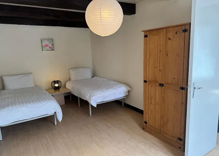 Comfortable Countryside Access To Jacuzzi Сasa de vacaciones *